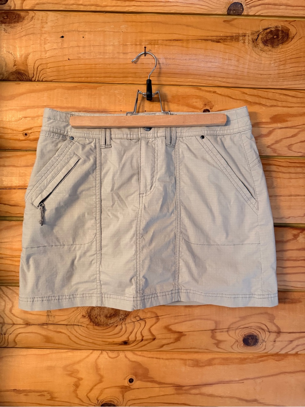 Title Nine Beige Outdoor Skort with Zip Pocket